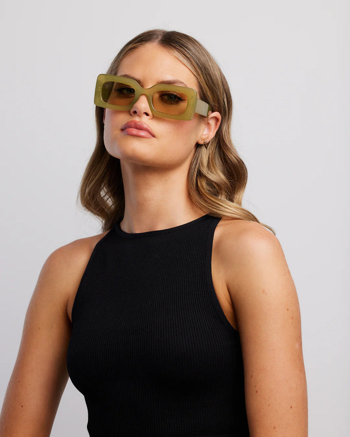 Reality Sunnies Twiggy Olive